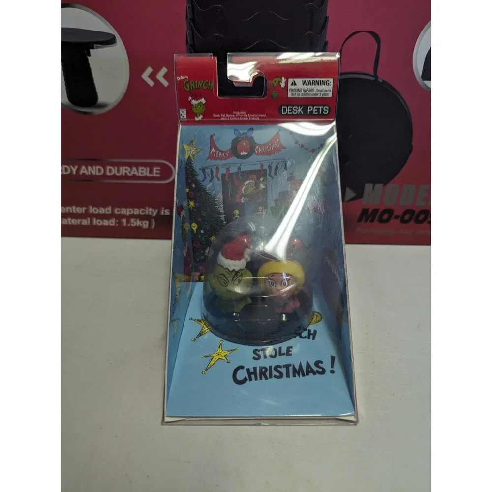 Dr. Seuss NEW The GRINCH Desk Pets - Grinch & Cindy Lou in‎ Desk Pet Dome